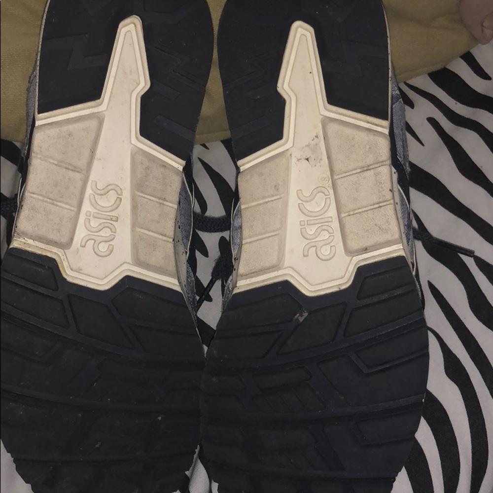 ASICS - Picture 8 of 9